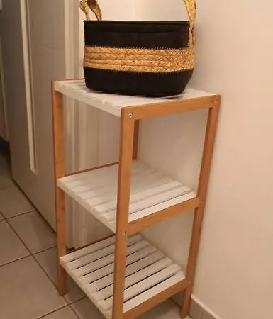 T2 Lumineux Et Parking Ла-Рошель